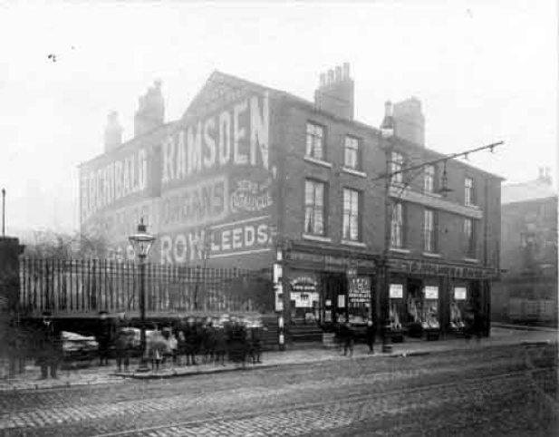24th February 1906. Wall and railings of park, at this time called Smithfield Park (c) Leeds Libraries